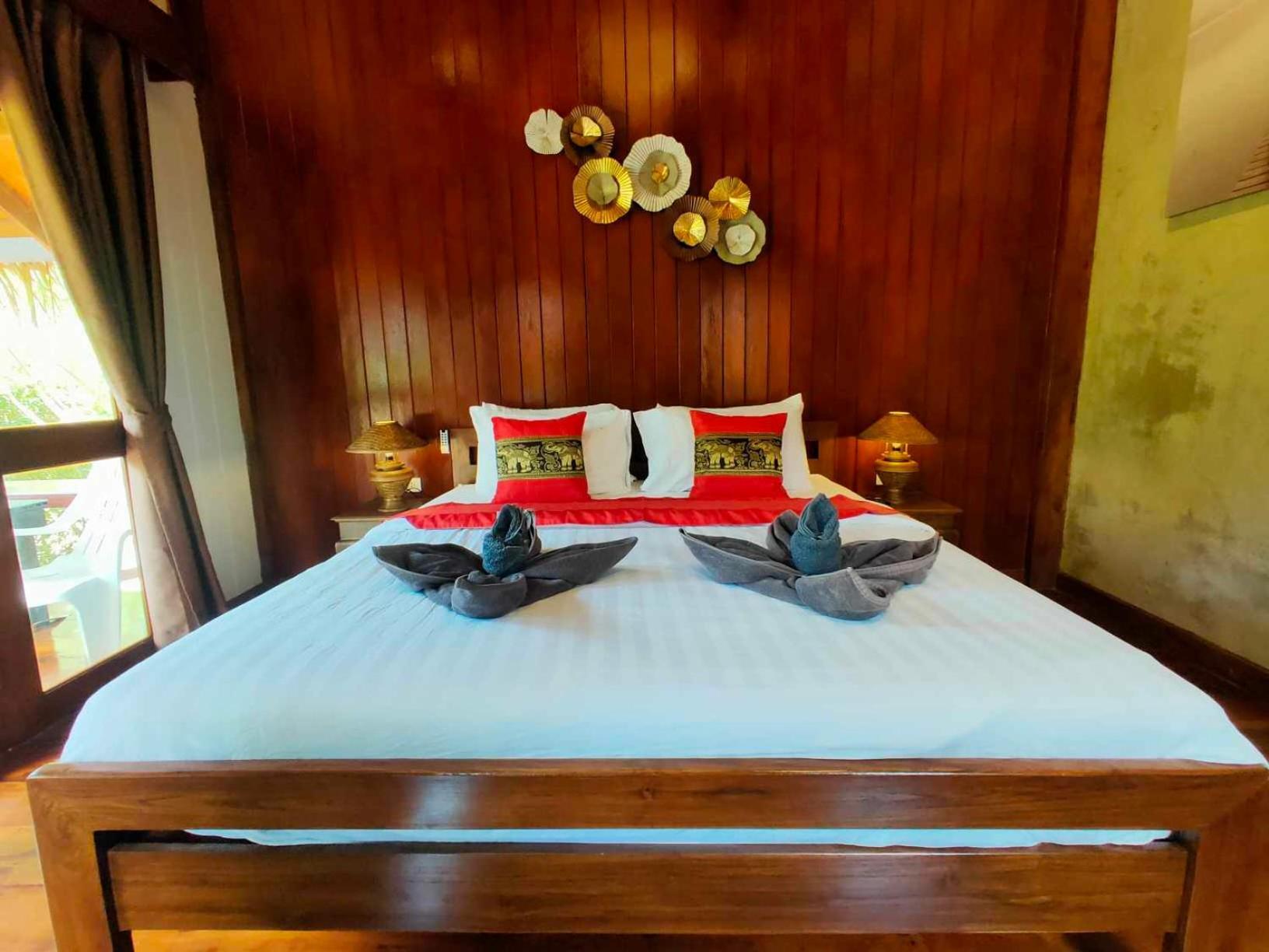 Hotel Little Rock Kohjum à Koh Jum Extérieur photo