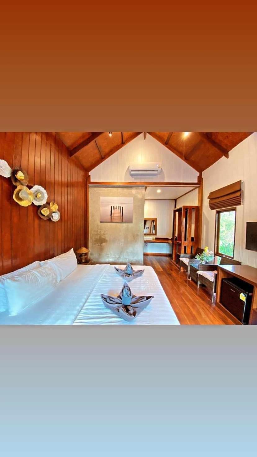 Hotel Little Rock Kohjum à Koh Jum Extérieur photo