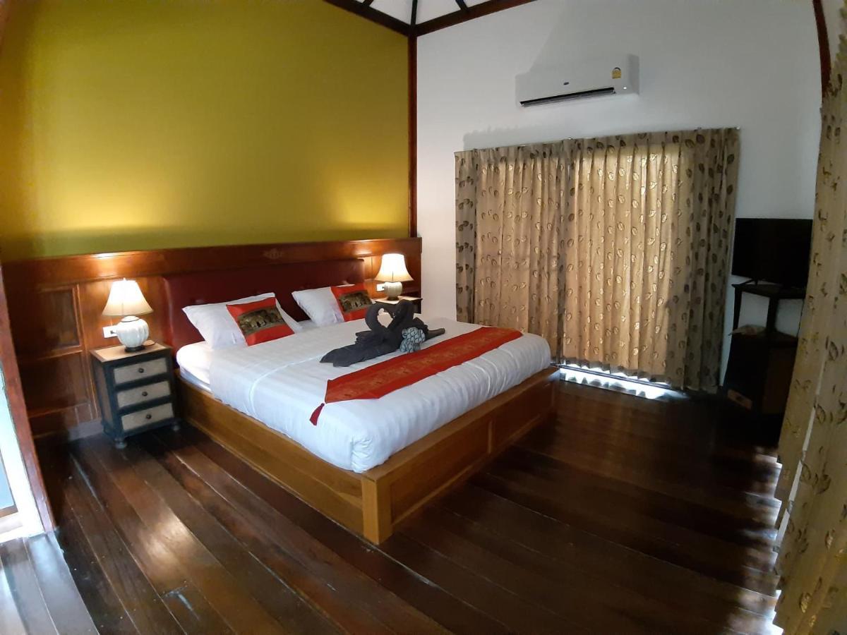 Hotel Little Rock Kohjum à Koh Jum Extérieur photo