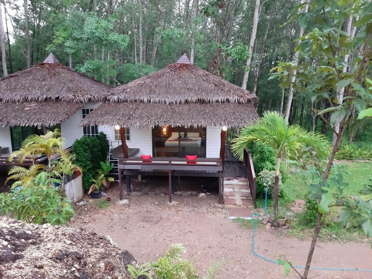 Hotel Little Rock Kohjum à Koh Jum Extérieur photo